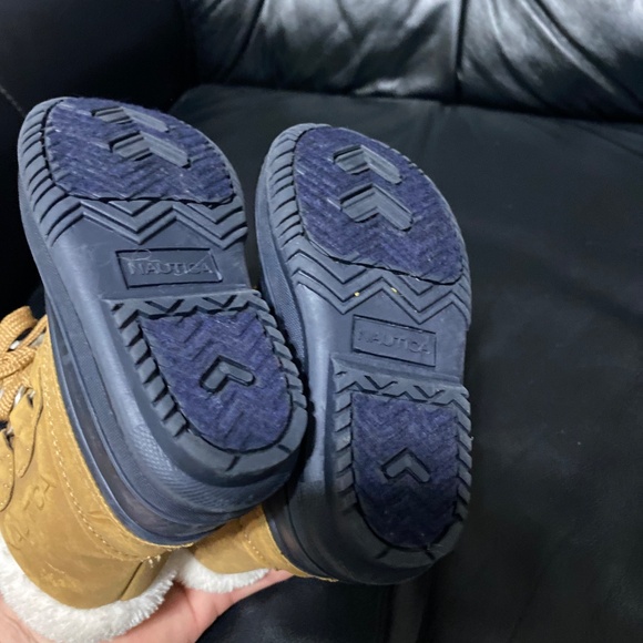 Nautica Ayce toddler baby boots snow boots size 6 brown black lace up with fur - Picture 4 of 6